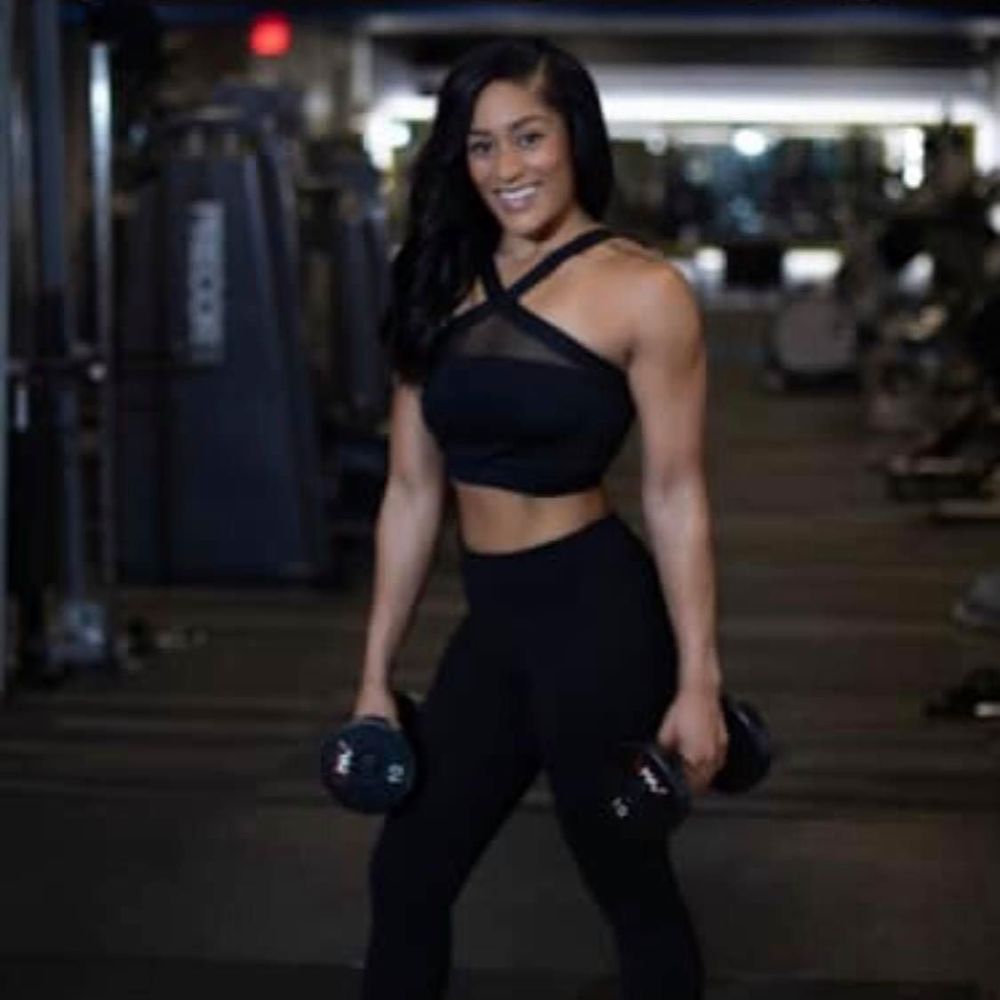 Meet your Posher, Desi